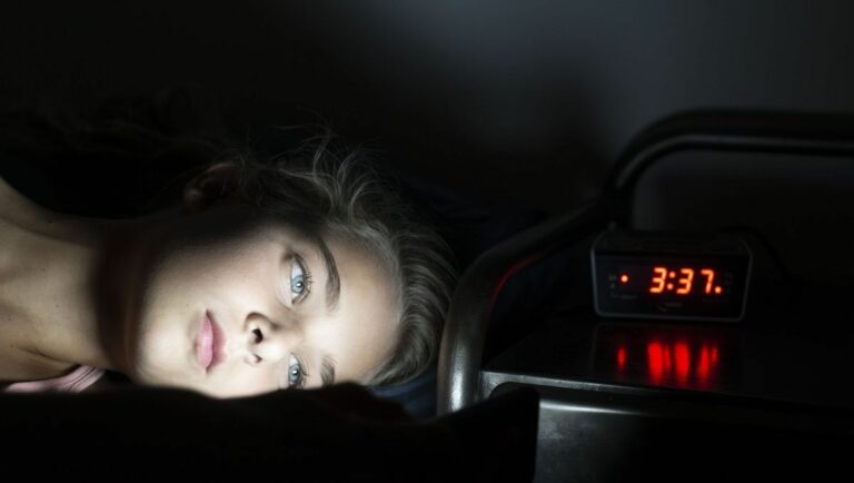 Femme souffrant de troubles du sommeil.